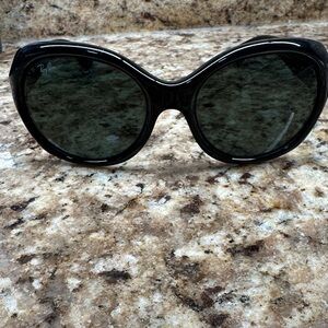 Ray-Ban Women's Black Sunglasses Jackie Ohh